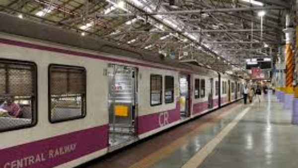 Mumbai local train