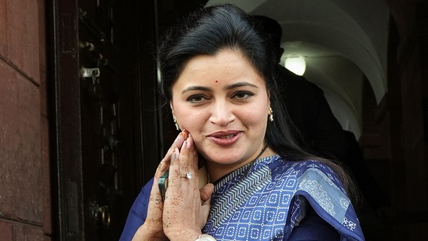 Mumbai Politics Navneet Rana