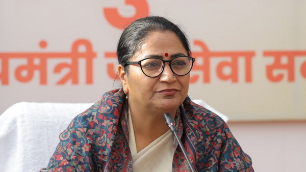CM Rekha gupta on Delhi Pollution