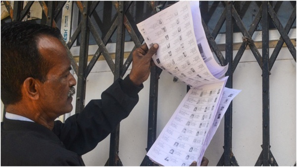 West Bengal Voter List Row SIR West Bengal Voter List Row SIR