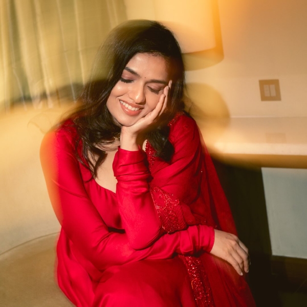 Who Is Sunaina Yella