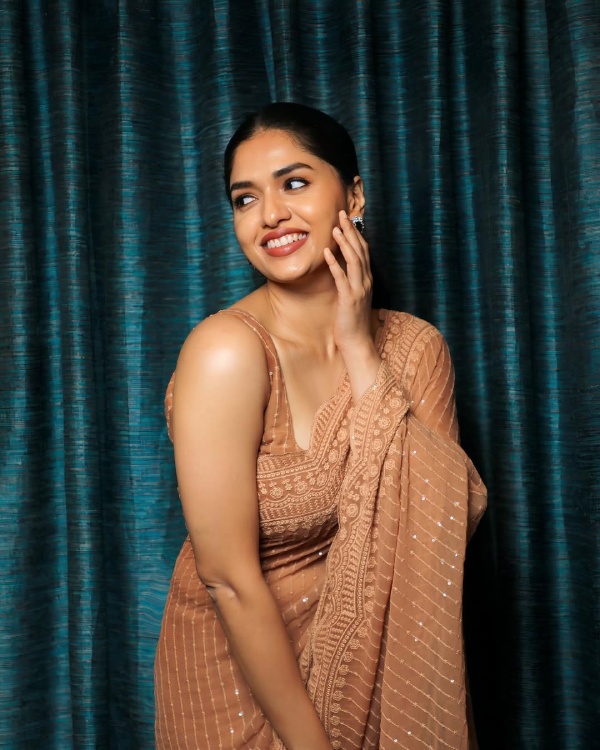 Who Is Sunaina Yella