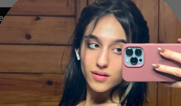 Deeksha Gulati-001 jpg Deeksha Gulati-001 jpg