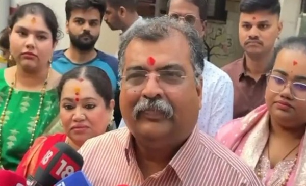 Maharashtra Civic Polls Voting LIVE: '29 नगर पालिकाओं में महायुति से मेयर चुना जाएगा'