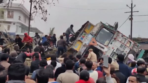 Lakhimpur Kheri Road Accident