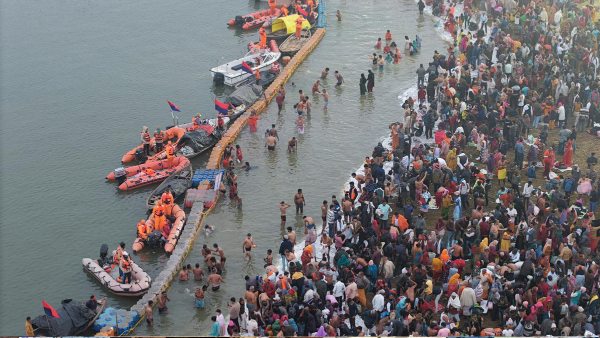 magh-mela-2026-prayagraj-over-19-lakh-devotees-take-holy-dip magh-mela-2026-prayagraj-over-19-lakh-devotees-take-holy-dip