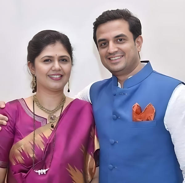 Pankaja Gopinathrao Munde Caste