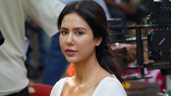 Actress sonam bajwa Actress sonam bajwa