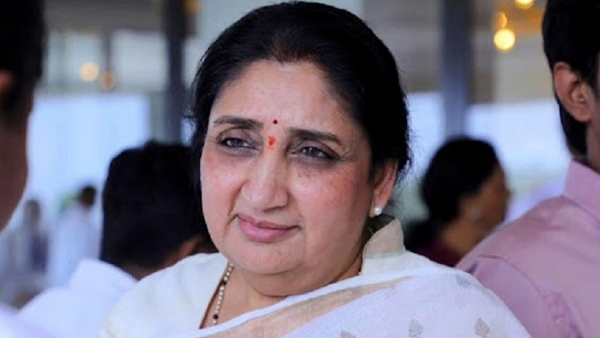 Maharashtra first woman deputy cm sunetra pawar