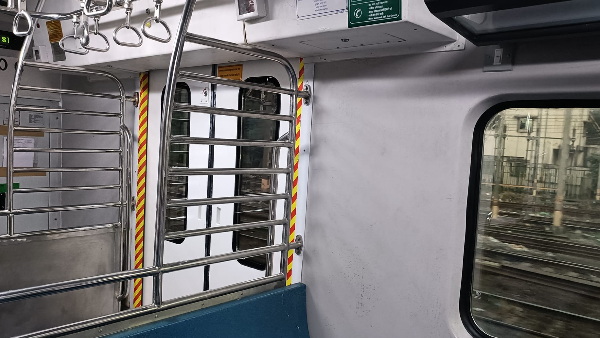 Mumbai local train Mumbai local train