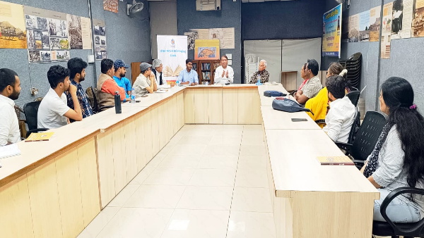 Seminar on Shri Dhar Paradkar s Seminar on Shri Dhar Paradkar s