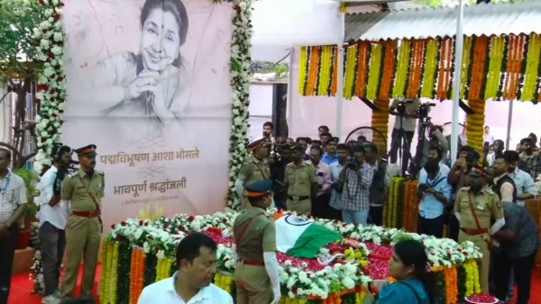 Asha Bhosle Funeral Asha Bhosle Funeral