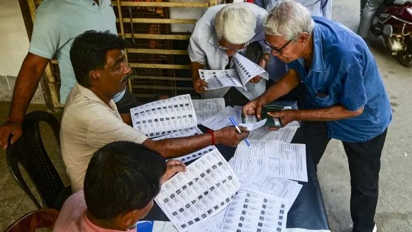 असम, केरल और पुडुचेरी में कहां हुई कितने प्रतिशत वोटिंग?
