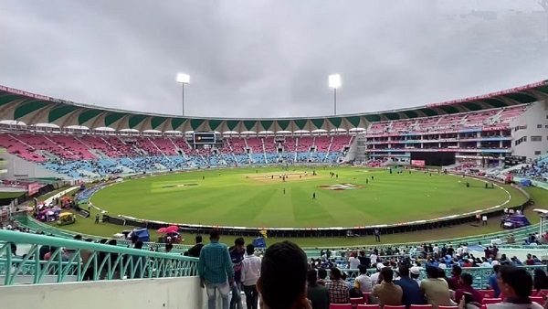ekana cricket stadium