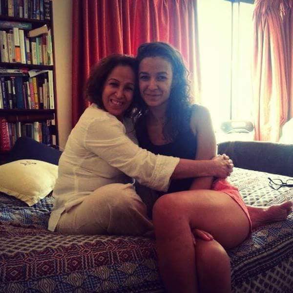 khawaja-asif-kids khawaja-asif-kids