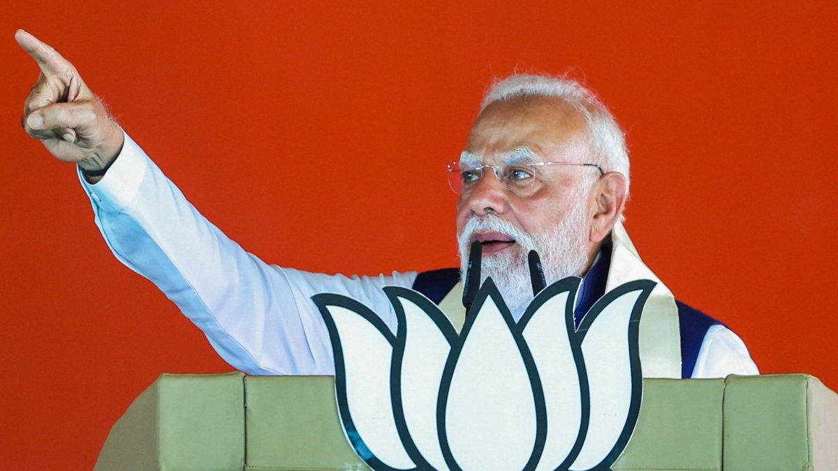 मेस्सी-कार्यक्रम में अराजकता को लेकर पीएम मोदी ने घेरा