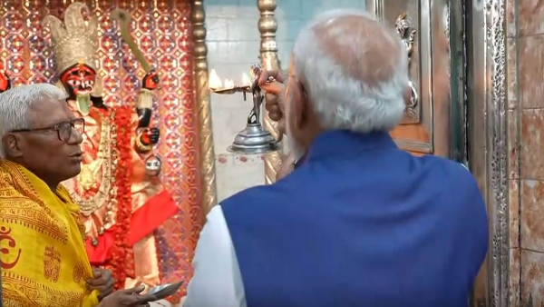 PM Modi Visits Kolkata Kalibari
