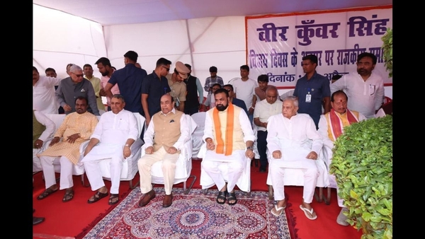 Patna honours Veer Kunwar Singh on Vijay Diwas