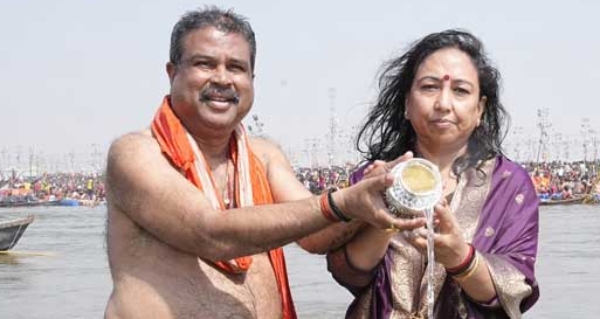 Dharmendra Pradhan Love Story