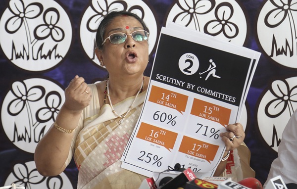 Kakoli Ghosh Dastidar Slams Kalyan Banerjee Kakoli Ghosh Dastidar Slams Kalyan Banerjee