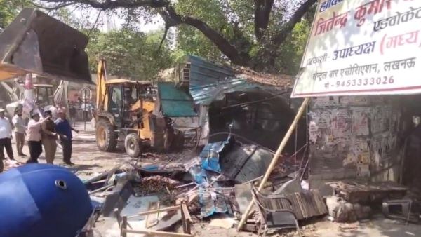 lucknow lawyers chambers demolition