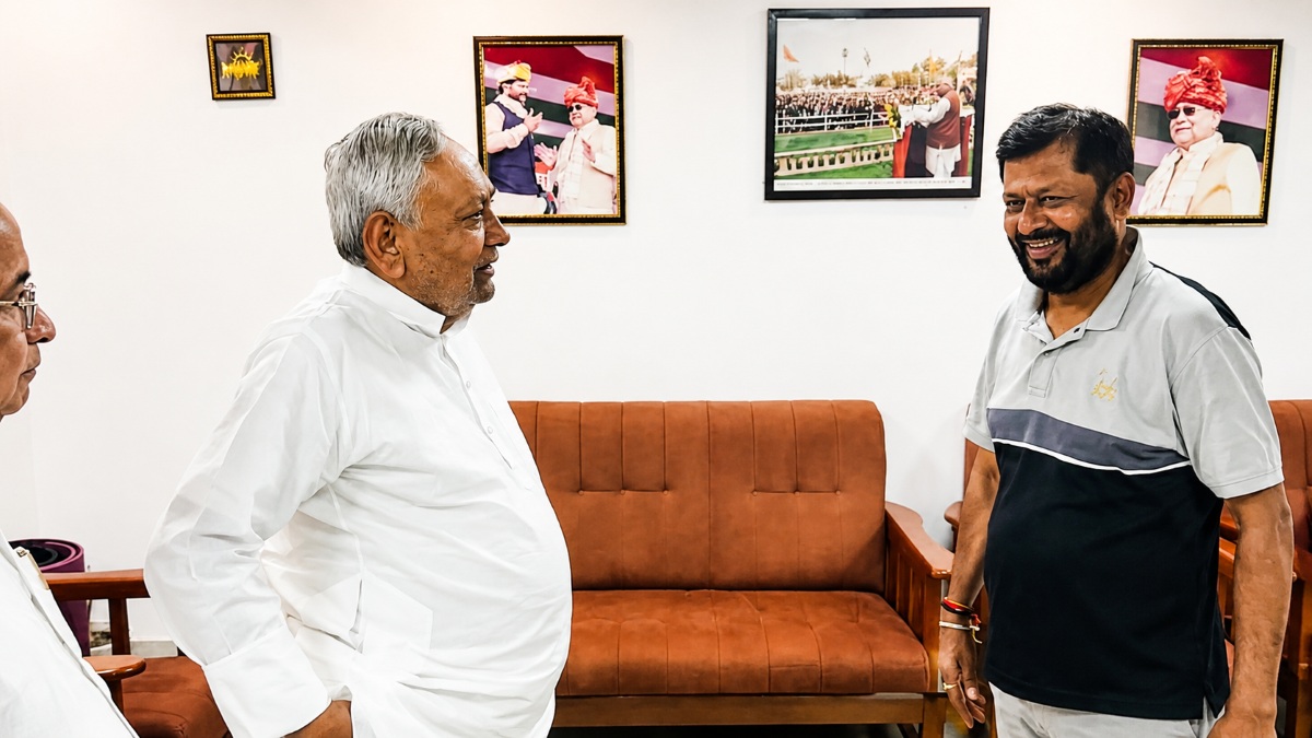 NItish Kumar Sanjay Singh NItish Kumar Sanjay Singh