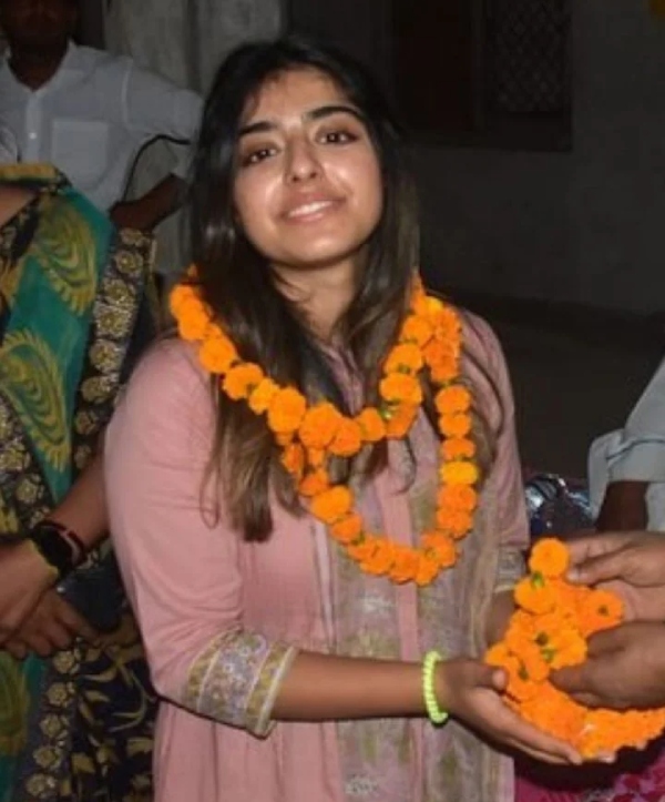 aditi-yadav-viral-photo-fact-check-