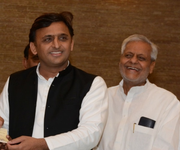 akhilesh-yadav-rajendra-chaudhary-denies