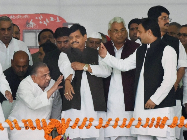 akhilesh-yadav-rajendra-chaudhary
