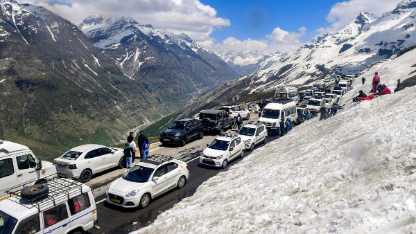 himachal-pradesh-traffic-jam- himachal-pradesh-traffic-jam-