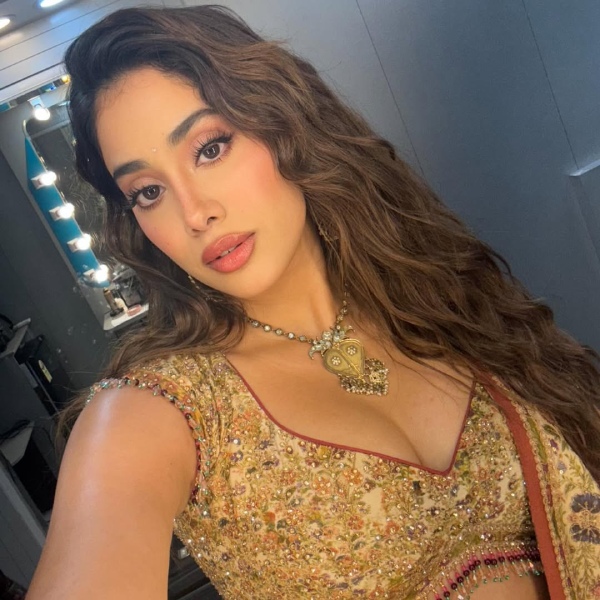 jaya-bachchan-slams-janhvi-kapoor-peddi jaya-bachchan-slams-janhvi-kapoor-peddi