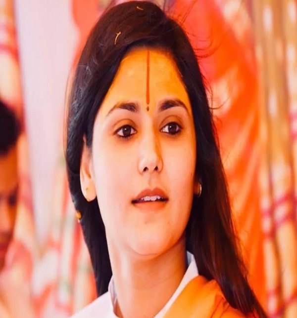 Kathavachak Devi Nidhi Saraswat Kathavachak Devi Nidhi Saraswat