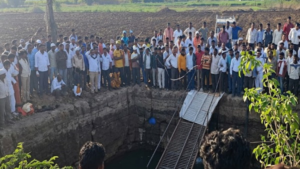 Maharashtra Solapur Accident