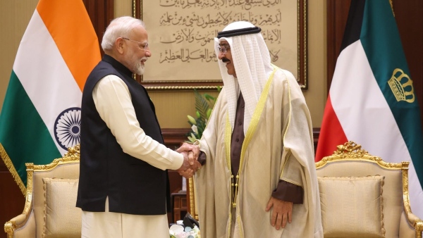 PM Modi talks to Kuwait Amir