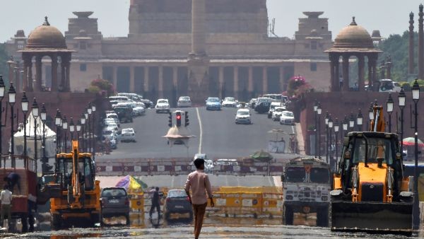 Rajpath during a hot summer day