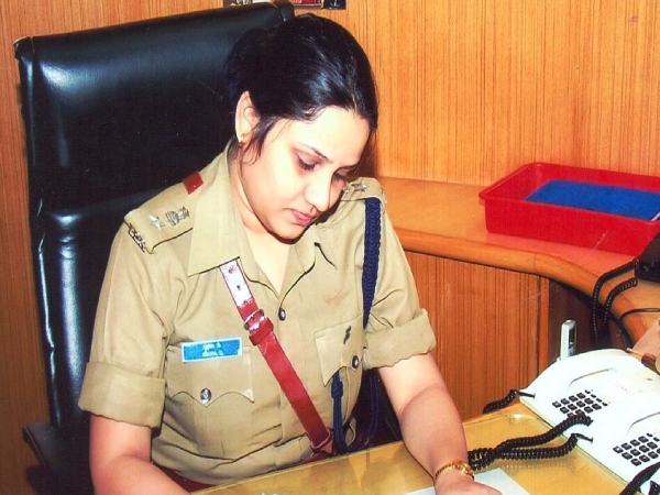 IAS VS IPS Defamation Disput Case