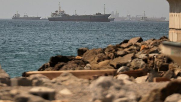 strait-of-hormuz-closure-timeline strait-of-hormuz-closure-timeline