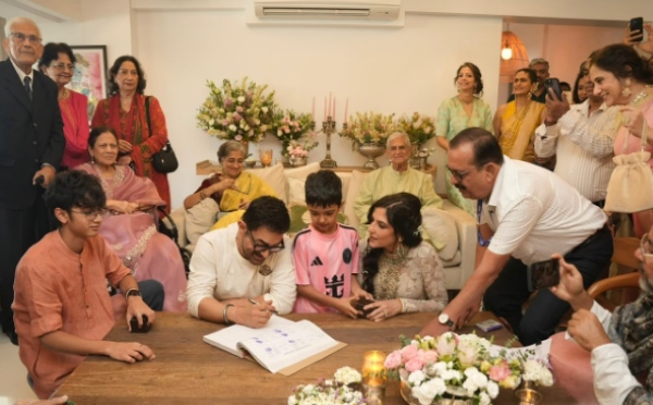 Aamir Khan Gauri Spratt Wedding Photo