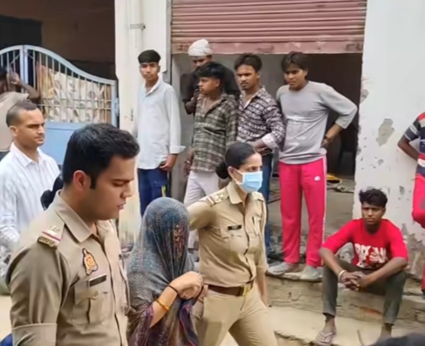 Agra Wife Ruby killed Husband