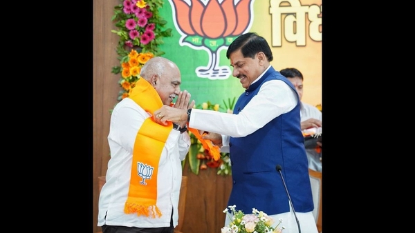 Hemant Khandelwal Leads MP BJP