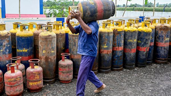lpg-gas-price-delhi-today-11-june