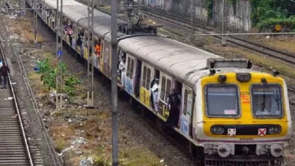 Mumbai Rains Disrupt Local Train