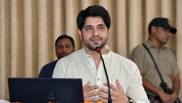 Shehzad Poonawalla Profile