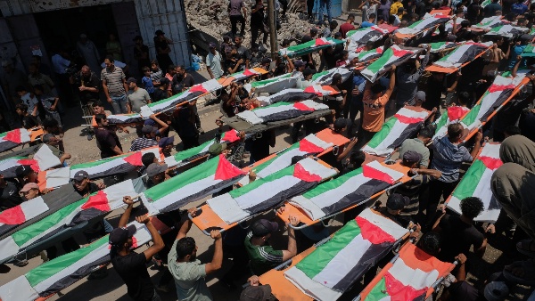 palestinians-mass-burial-112-bodies