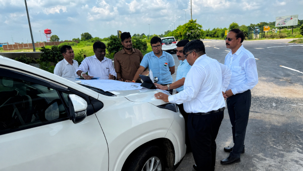 UPIDA CEO Inspects Kannauj itra factory