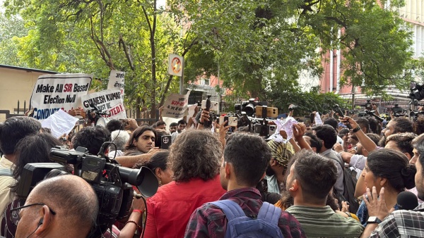 jantar-mantar-ground-report-aisa-protesters