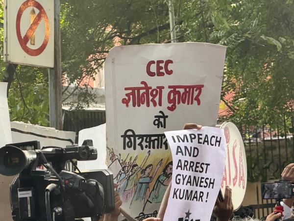 jantar-mantar-ground-report-aisa-protesters