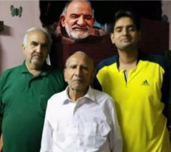Neeb Karori Baba Family