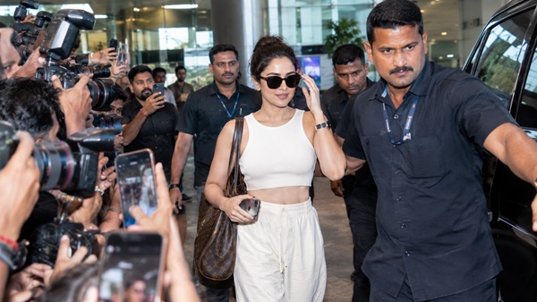 Bollywood Paparazzi