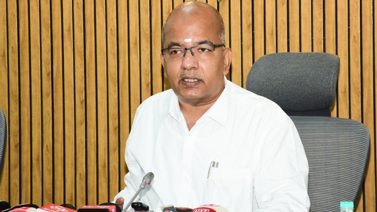 ओडिशा के मुख्य निर्वाचन अधिकारी आर. संथान गोपालन ने VRS मांगा